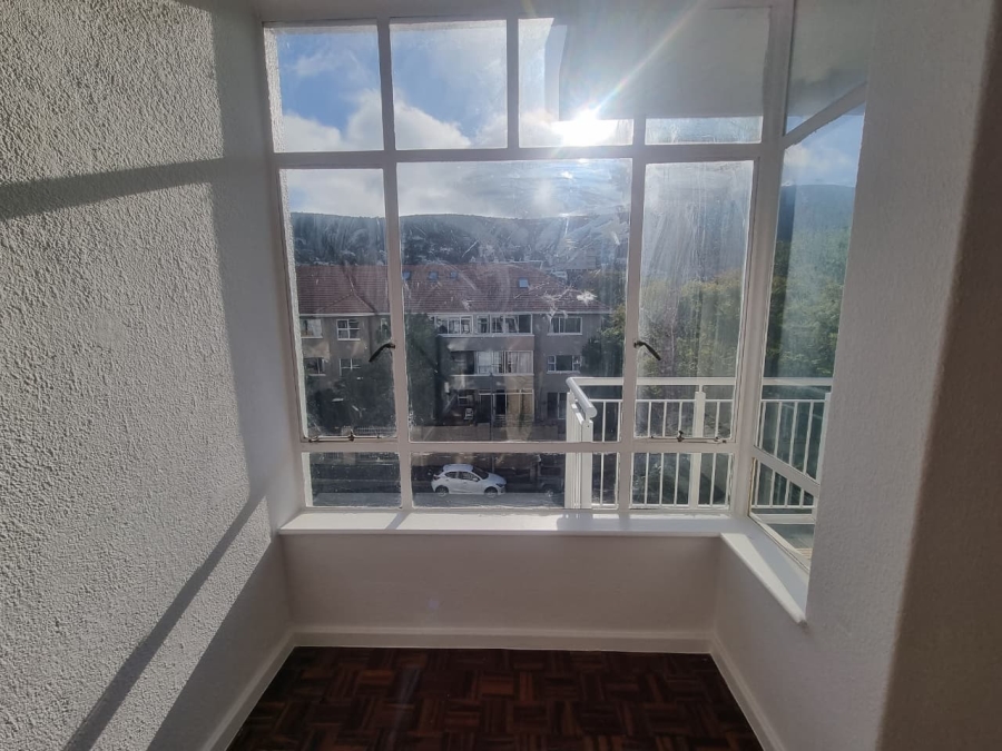 To Let 2 Bedroom Property for Rent in Tamboerskloof Western Cape